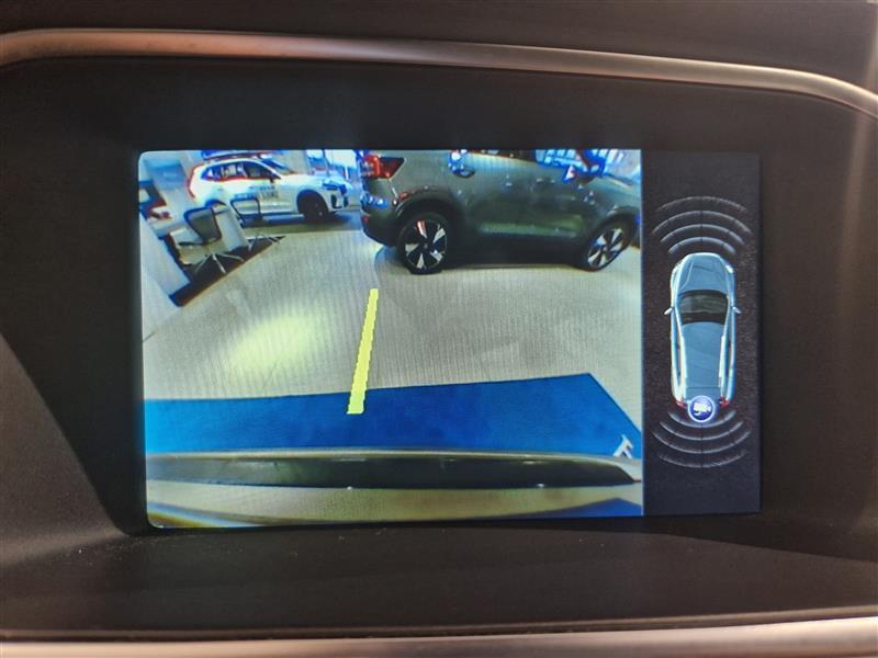 Volvo V40 Cross Country vaihtoauto