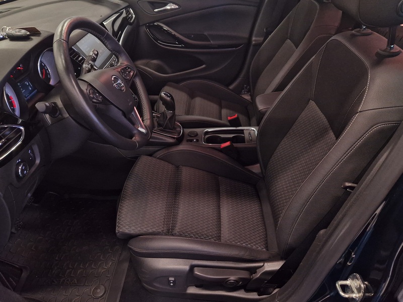 Opel Astra vaihtoauto