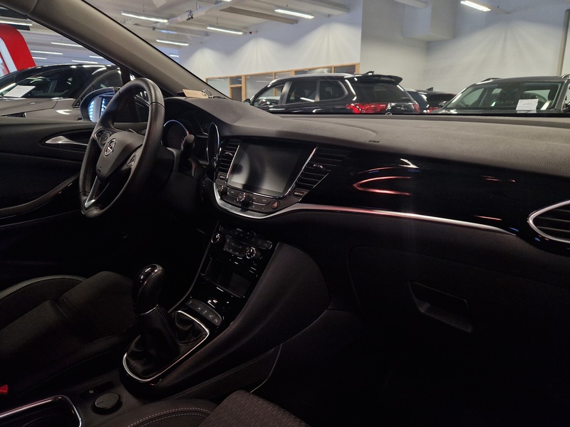 Opel Astra vaihtoauto