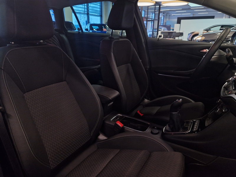 Opel Astra vaihtoauto