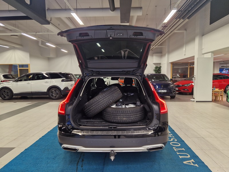 Volvo V90 Cross Country vaihtoauto