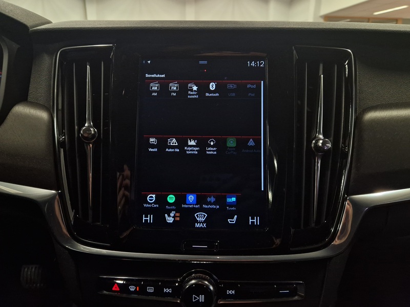 Volvo V90 Cross Country vaihtoauto