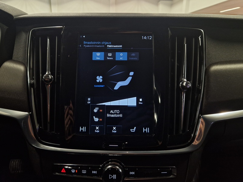 Volvo V90 Cross Country vaihtoauto