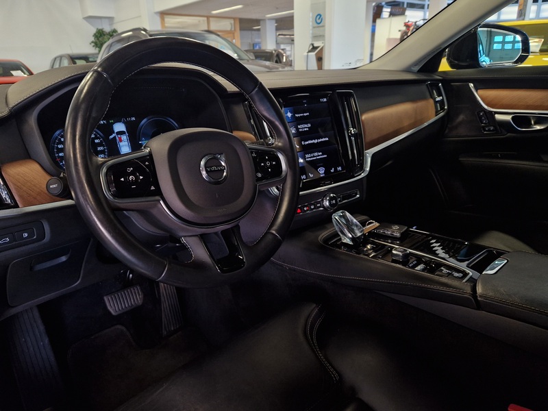 Volvo S90 vaihtoauto