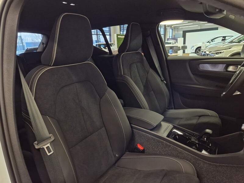 Volvo EX40 vaihtoauto