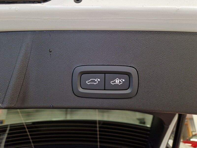 Volvo EX40 vaihtoauto