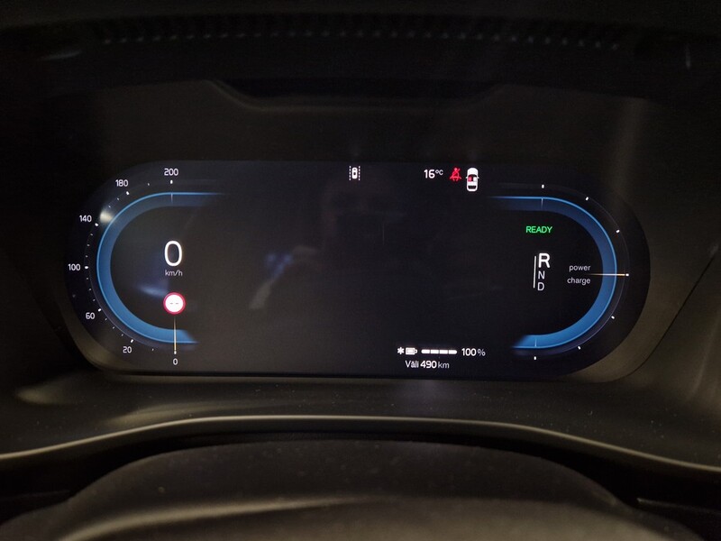 Volvo EX40 vaihtoauto