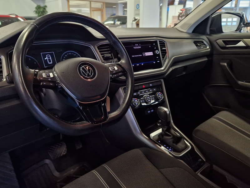 Volkswagen T-Roc vaihtoauto