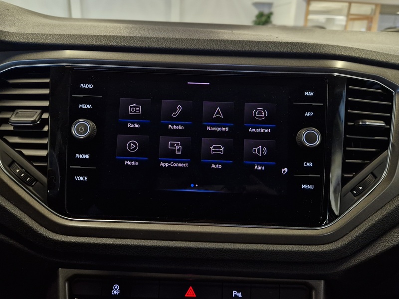 Volkswagen T-Roc vaihtoauto