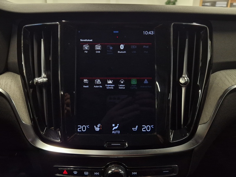 Volvo V60 Cross Country vaihtoauto