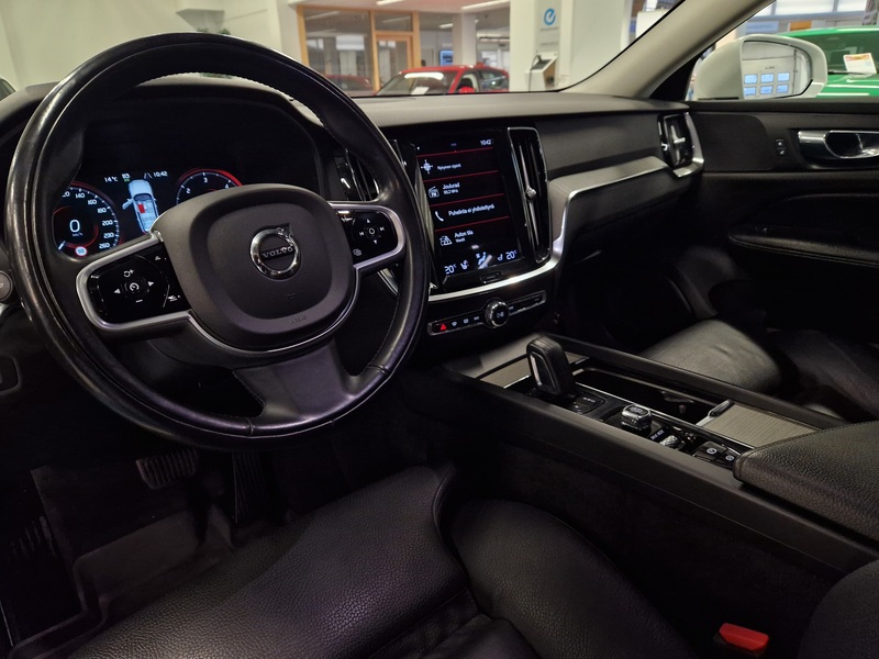 Volvo V60 Cross Country vaihtoauto