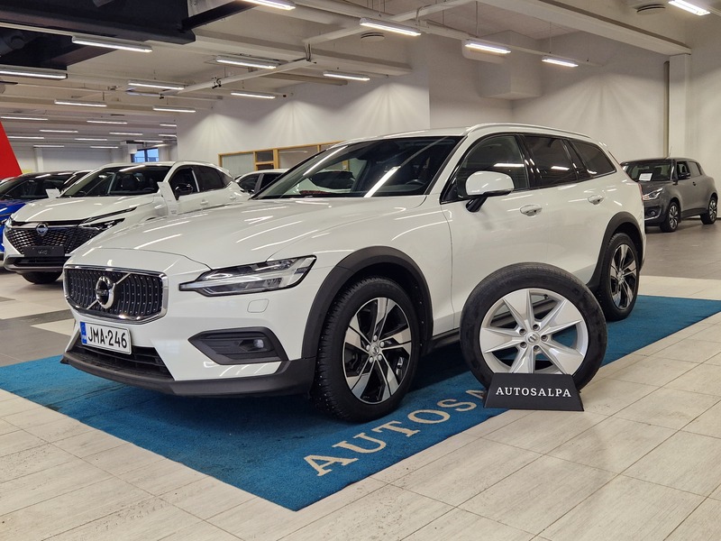 Volvo V60 Cross Country vaihtoauto