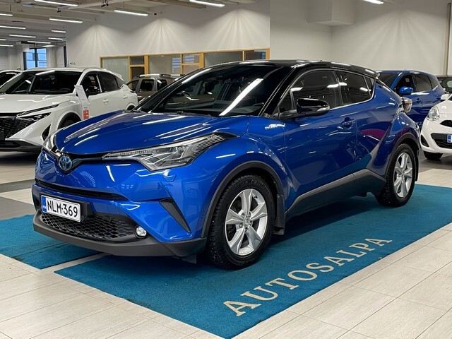 Toyota C-HR vaihtoauto