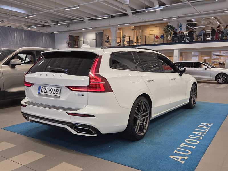Volvo V60 vaihtoauto