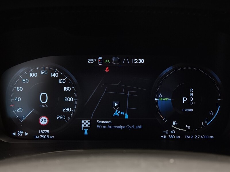 Volvo XC40 vaihtoauto