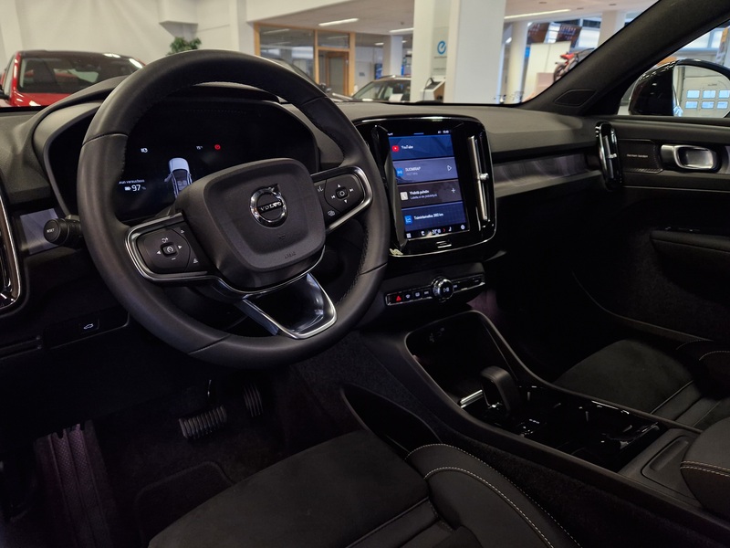 Volvo C40 vaihtoauto