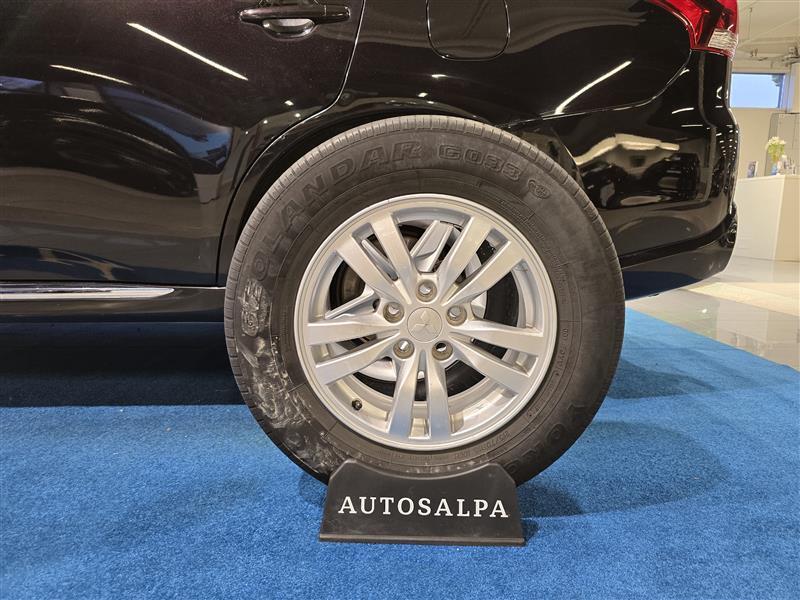 Mitsubishi Outlander PHEV vaihtoauto