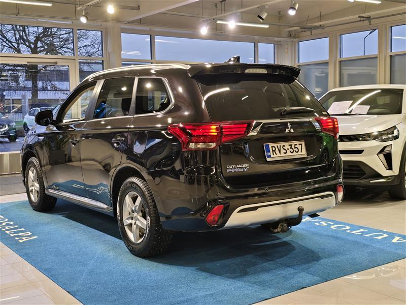Mitsubishi Outlander PHEV vaihtoauto