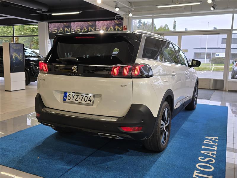 Peugeot 5008 vaihtoauto