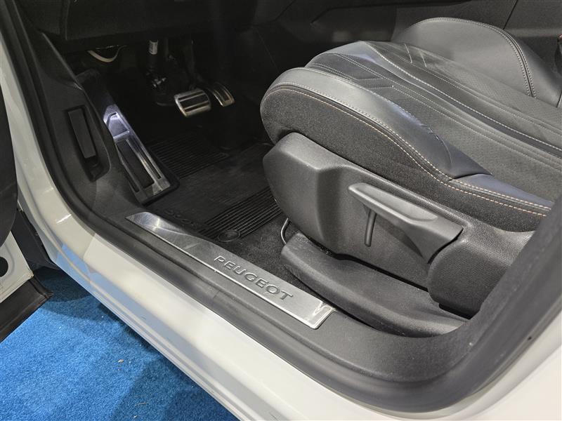 Peugeot 5008 vaihtoauto