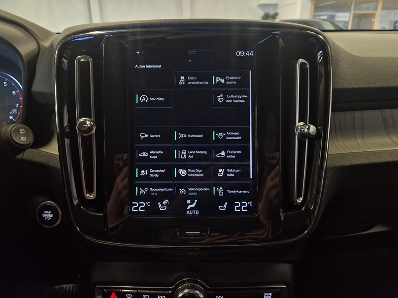 Volvo XC40 vaihtoauto