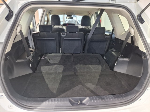 Toyota Prius+ vaihtoauto