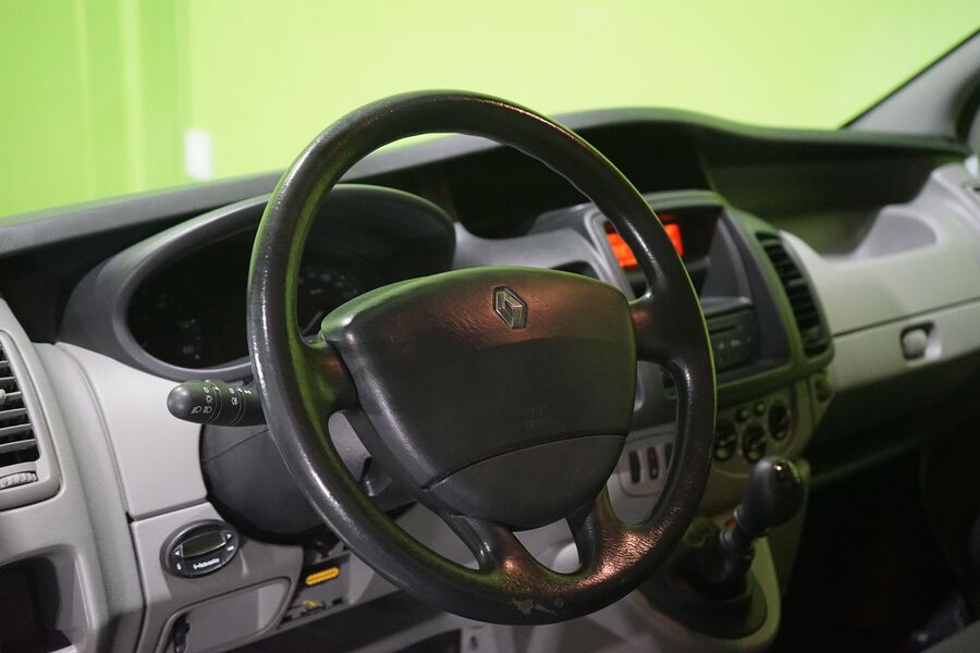 Renault Trafic vaihtoauto