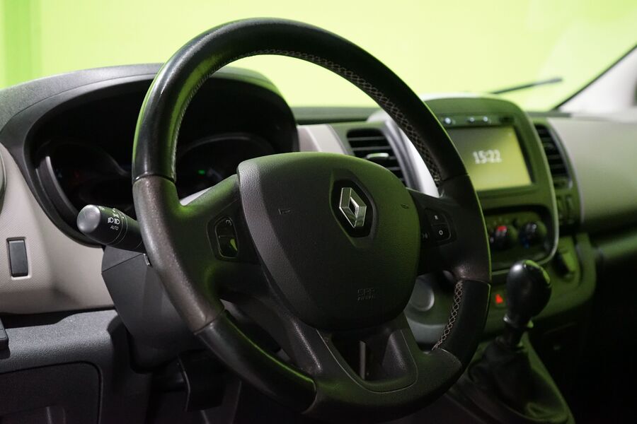 Renault Trafic vaihtoauto