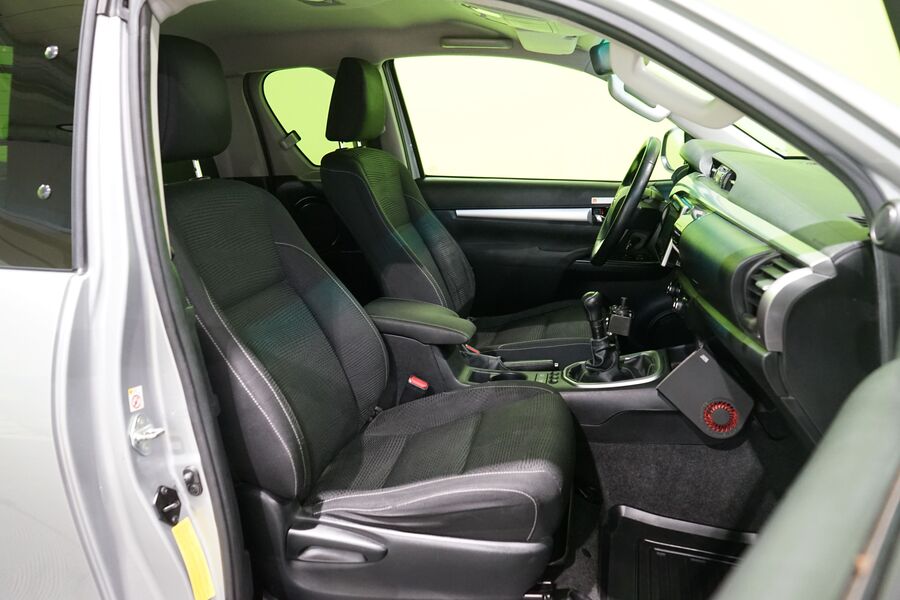 Toyota Hilux vaihtoauto