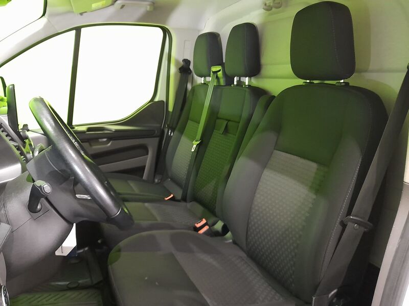 Ford Transit Custom vaihtoauto