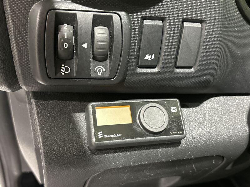 Renault Trafic vaihtoauto