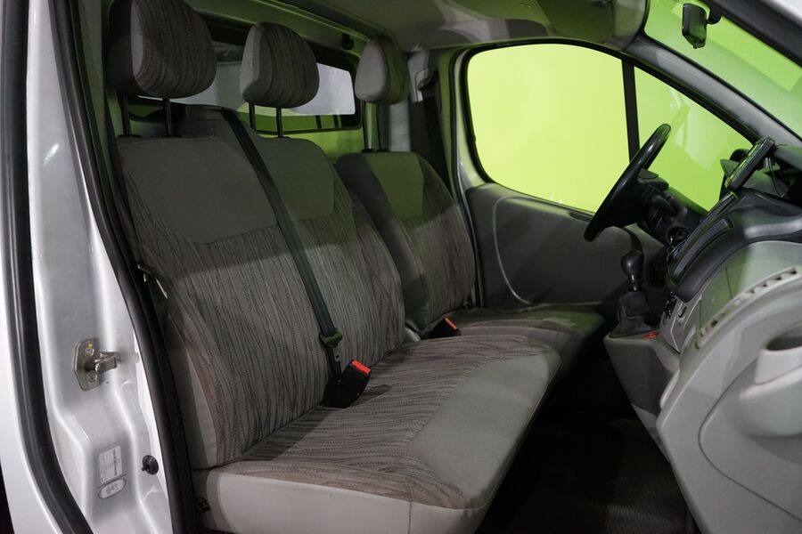 Nissan Primastar vaihtoauto