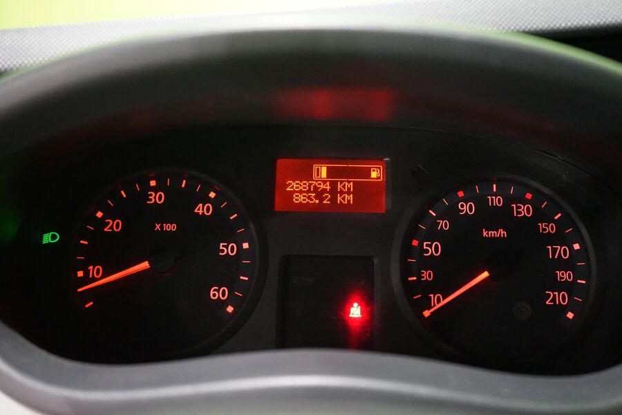 Nissan Primastar vaihtoauto