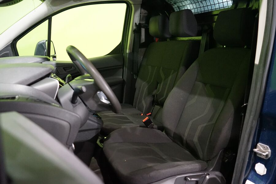 Ford Transit Connect vaihtoauto