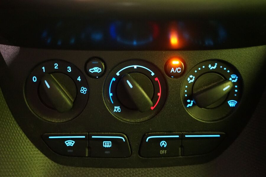 Ford Transit Connect vaihtoauto