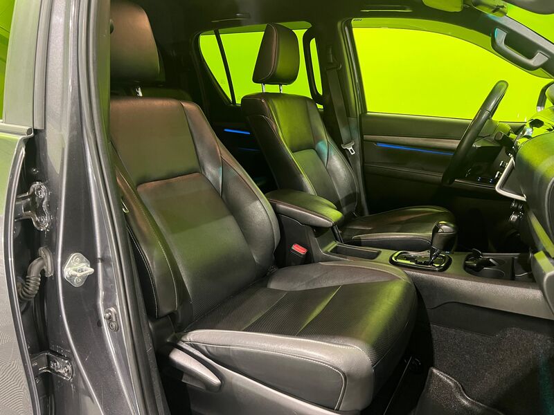 Toyota Hilux vaihtoauto