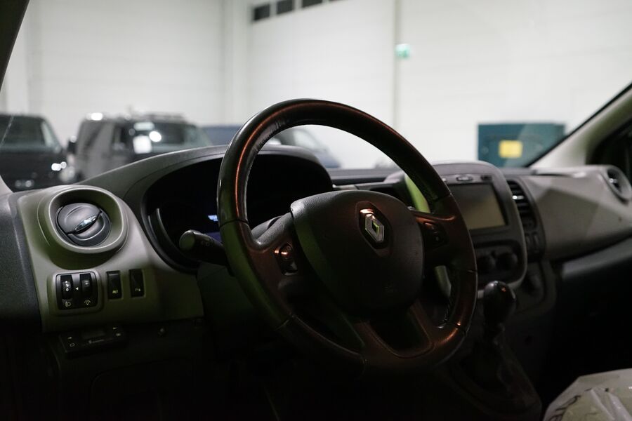 Renault Trafic vaihtoauto