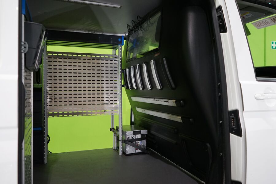 Volkswagen Transporter vaihtoauto