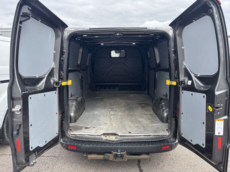 Ford Transit Custom vaihtoauto