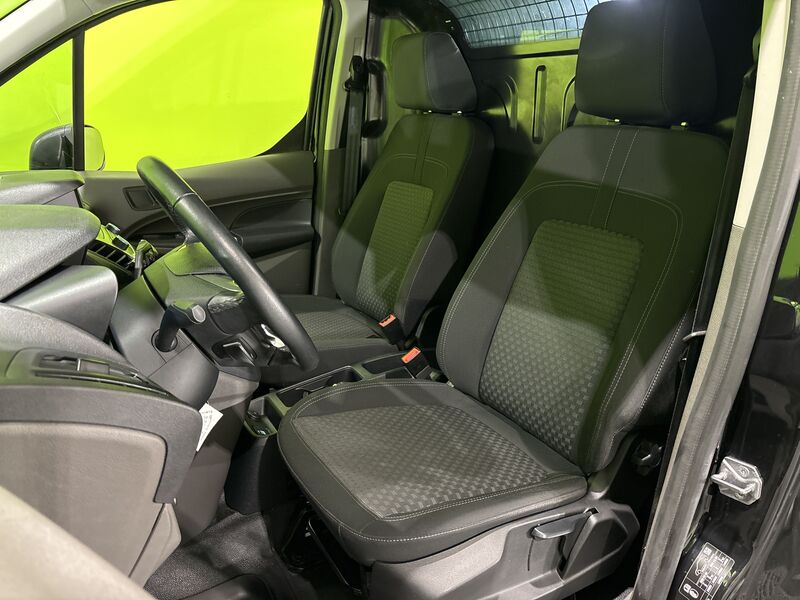 Ford Transit Connect vaihtoauto