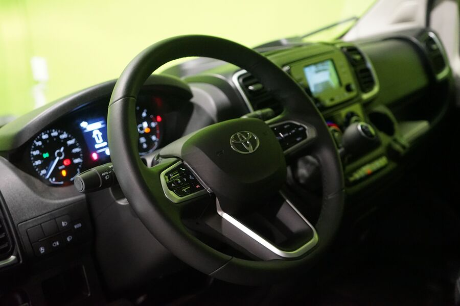 Toyota Proace MAX vaihtoauto