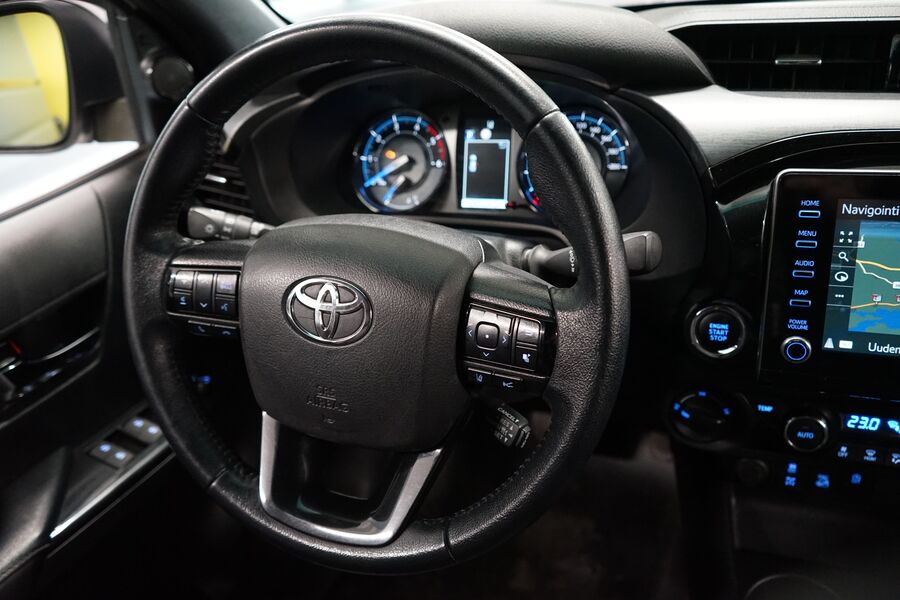 Toyota Hilux vaihtoauto