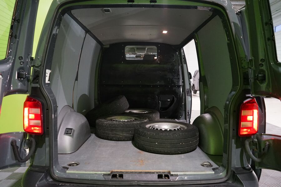 Volkswagen Transporter vaihtoauto