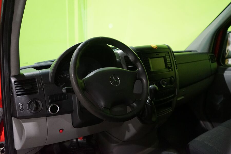 Mercedes-Benz Sprinter vaihtoauto