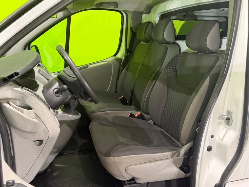 Opel Vivaro vaihtoauto