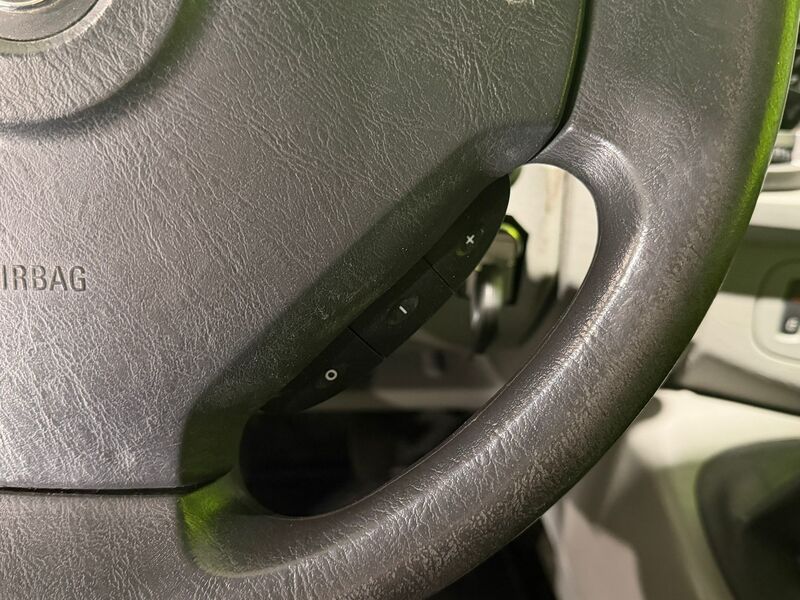 Opel Vivaro vaihtoauto