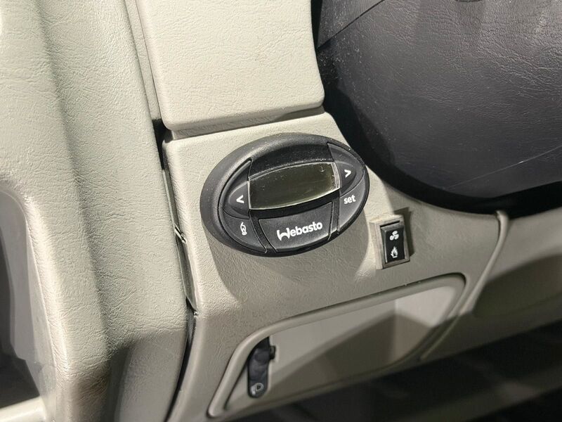 Opel Vivaro vaihtoauto