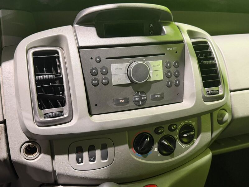 Opel Vivaro vaihtoauto