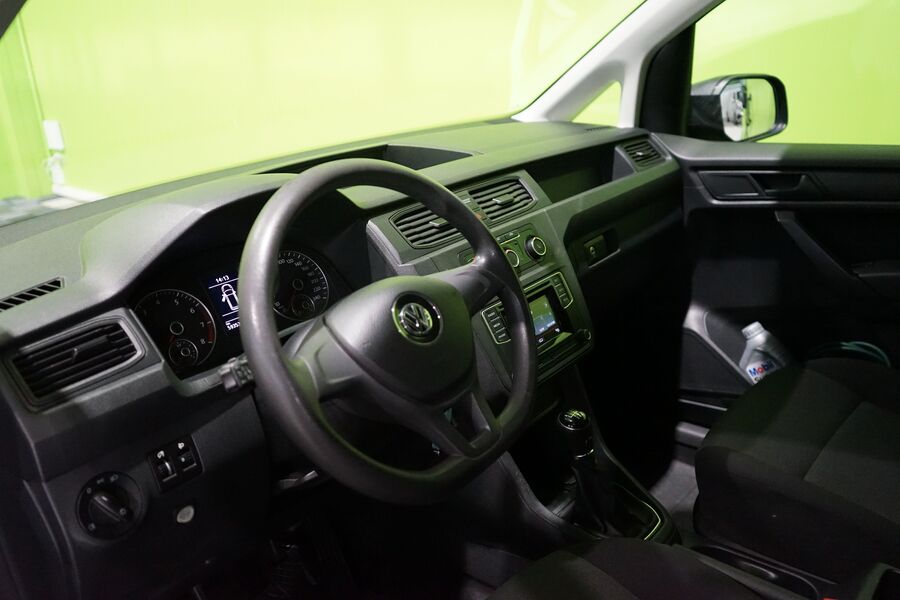 Volkswagen Caddy Maxi vaihtoauto