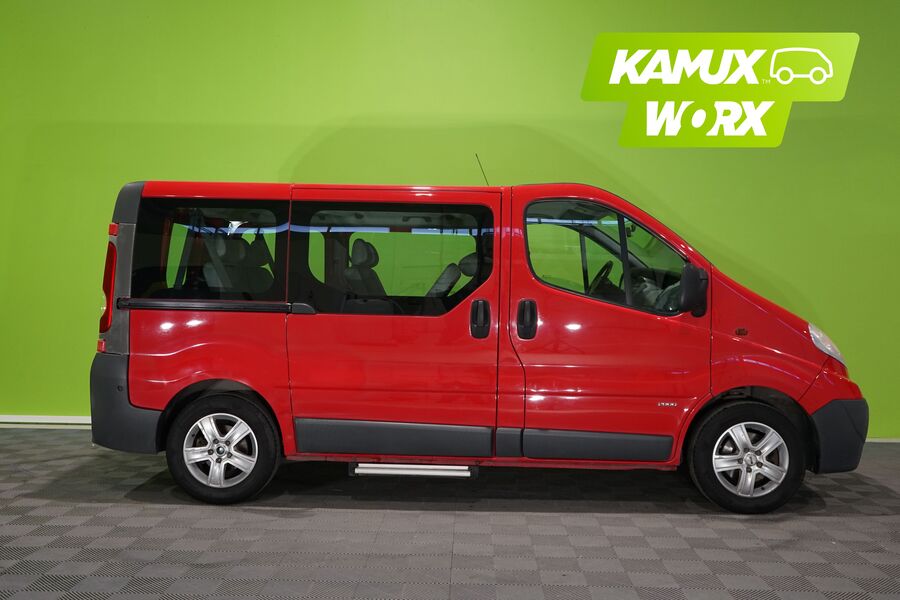 Opel Vivaro vaihtoauto